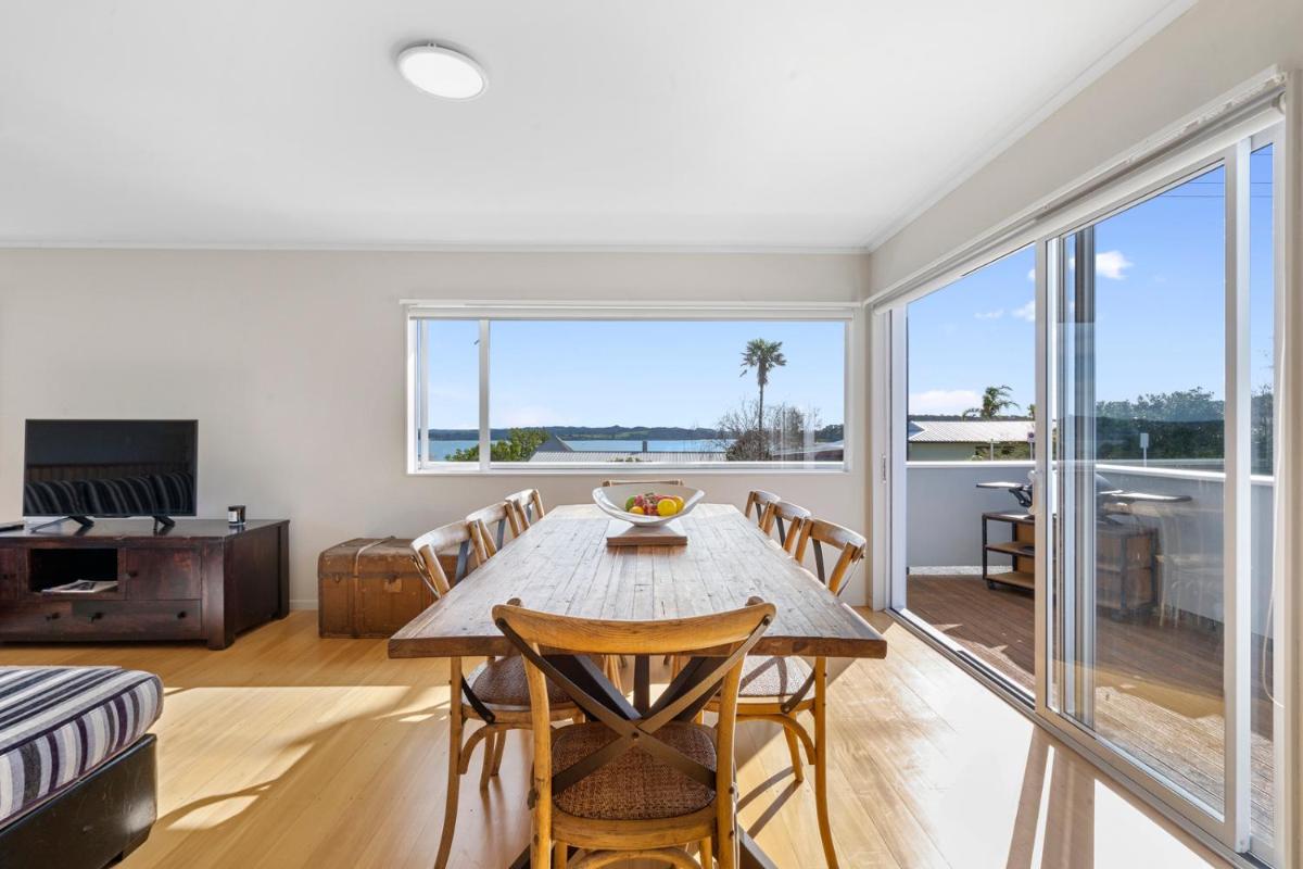 Sea La Vie - Russell Holiday Home - Housity