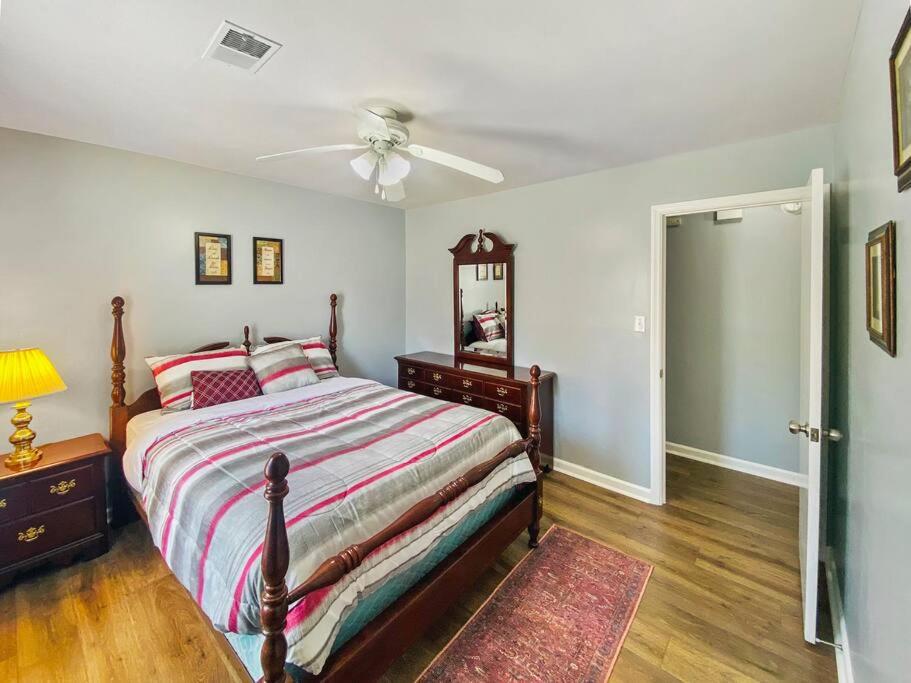 NEW! Luxe Cottage with Big Backyard 10 Mi to Augusta - Housity