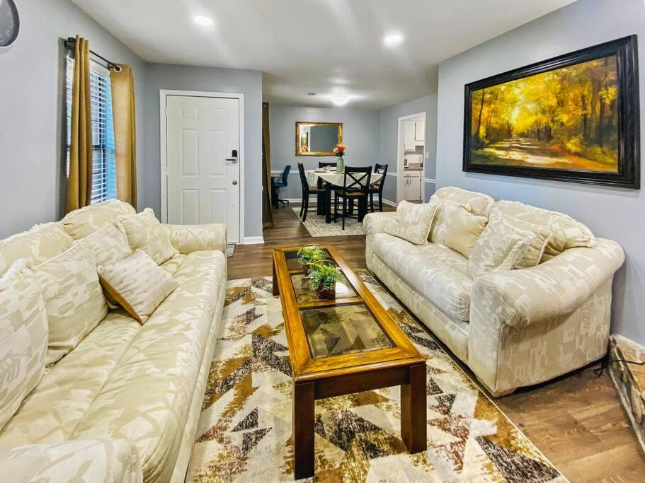 NEW! Luxe Cottage with Big Backyard 10 Mi to Augusta - Housity