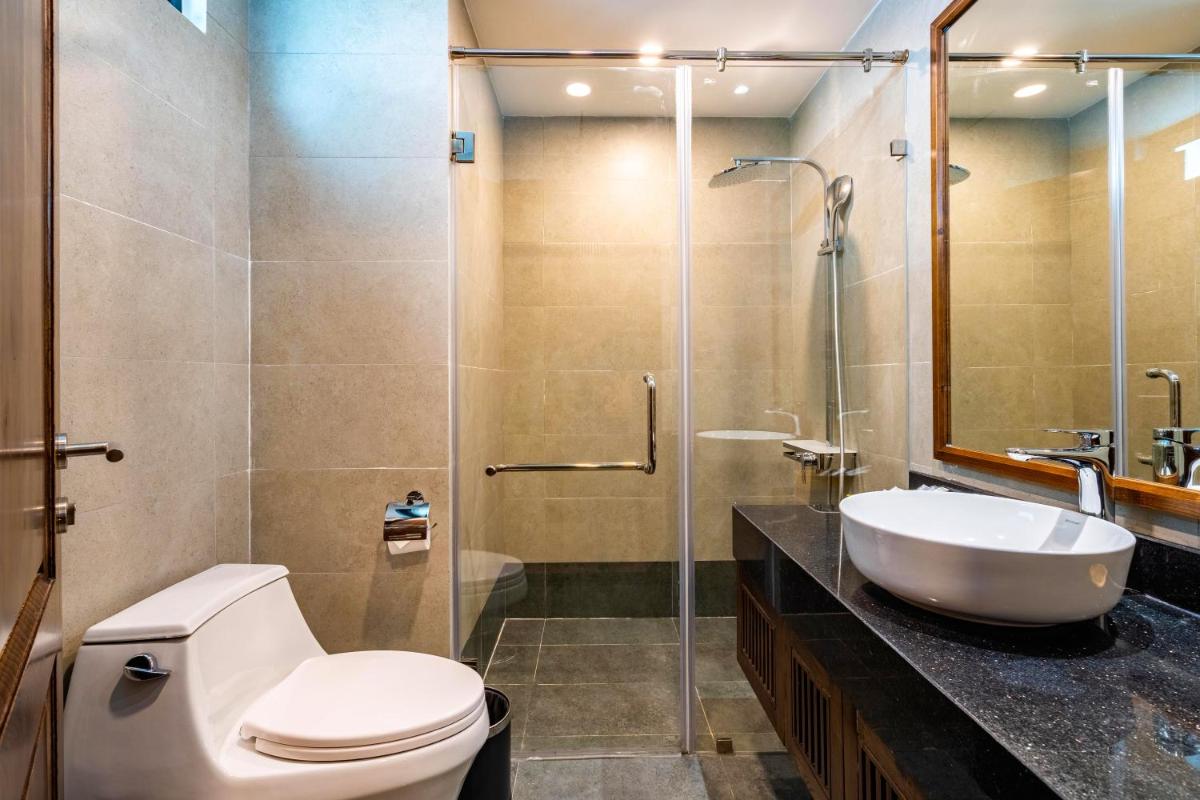 Sea Breeze Condotel Danang - Housity