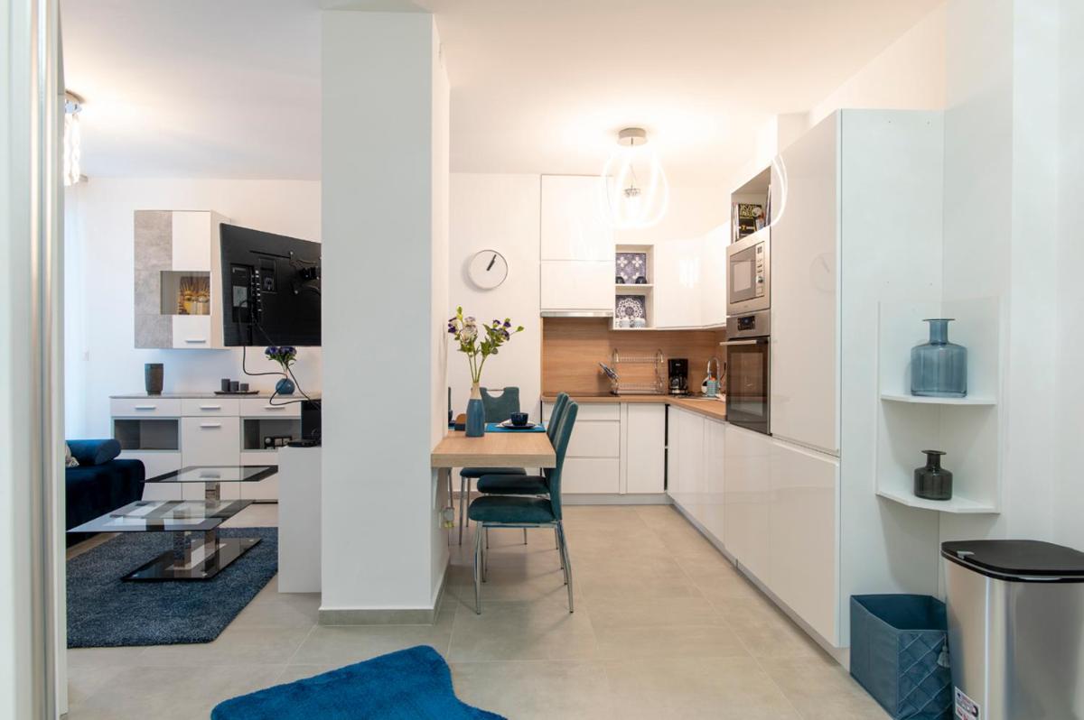 Bishop Apartman - Housity