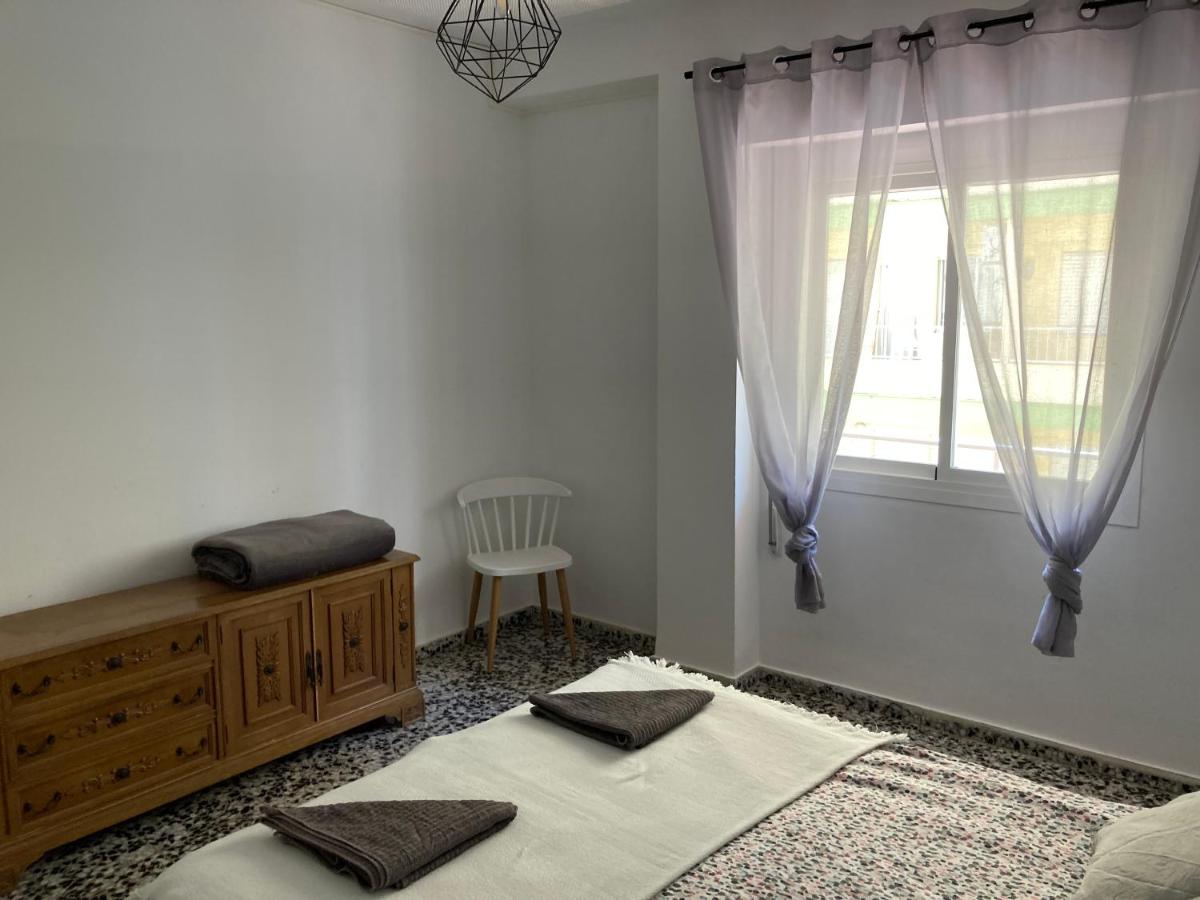 Gandia Retro Apartament - Housity