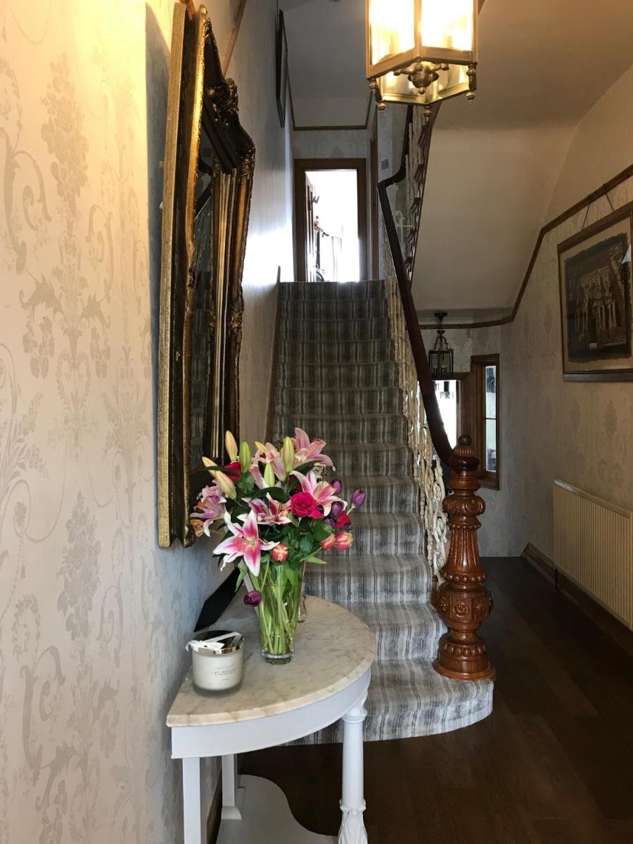 Wisteria house - Housity