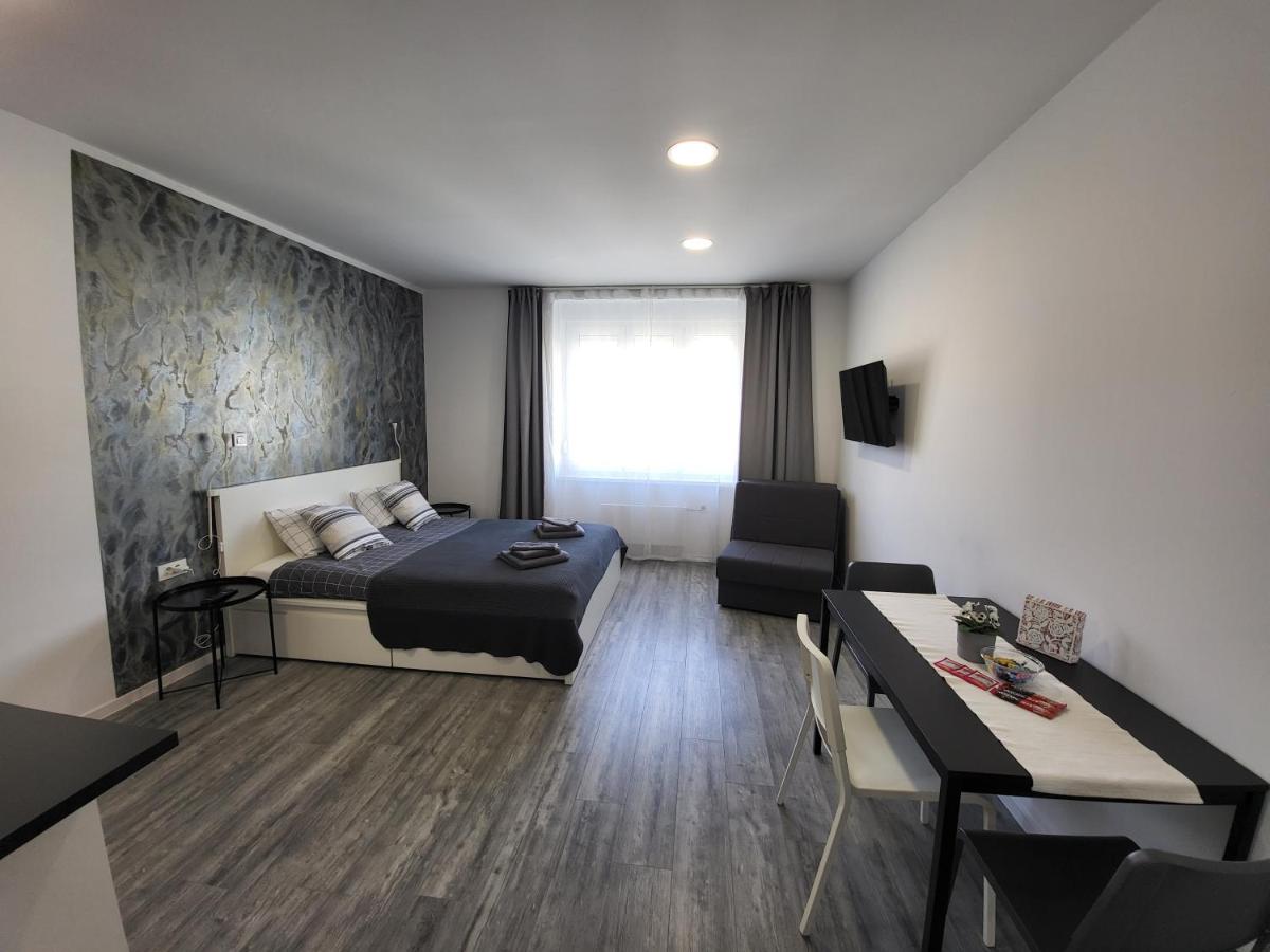 Suitetrails - Apartmani Karlo