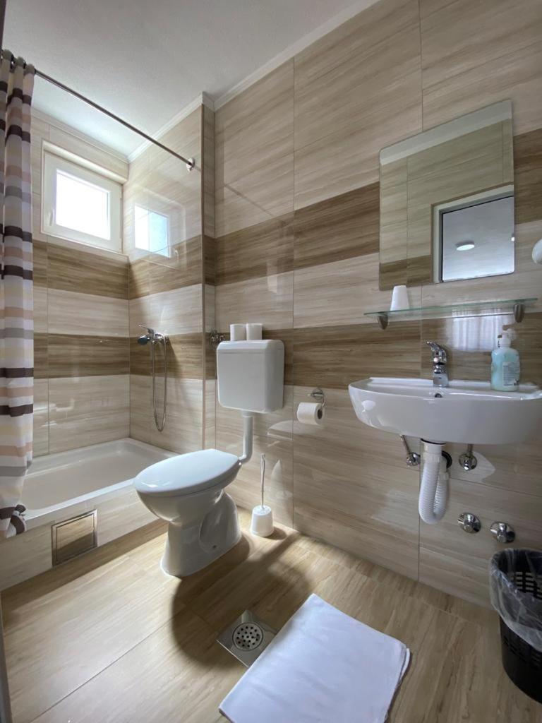 Pansion Maglica - Housity