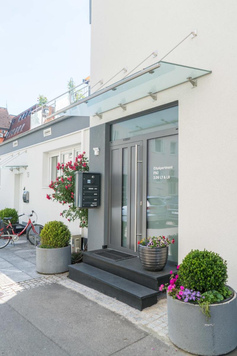 City Wohnung FN L 5 KLIMATISIERT mit Balkon und Küche - Housity