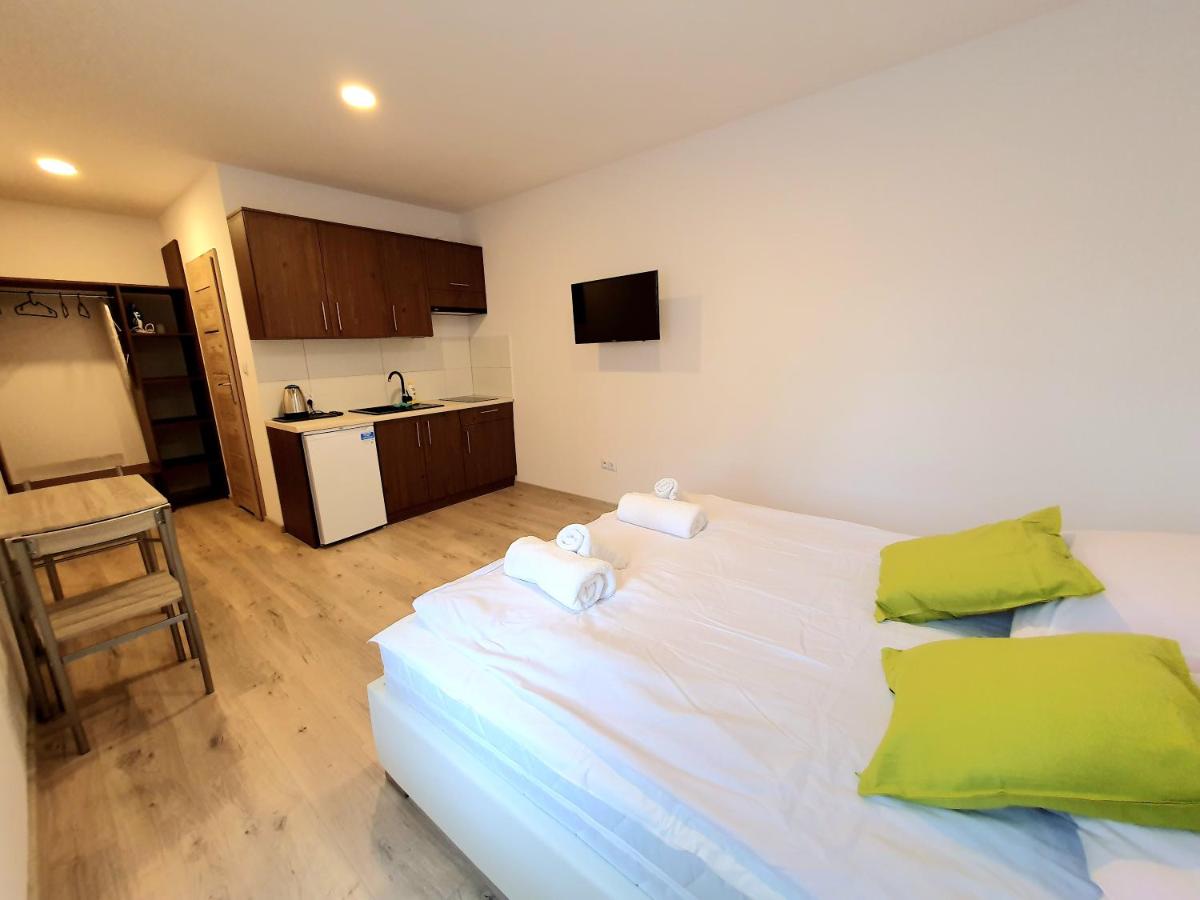 Prestige Apartament - Housity