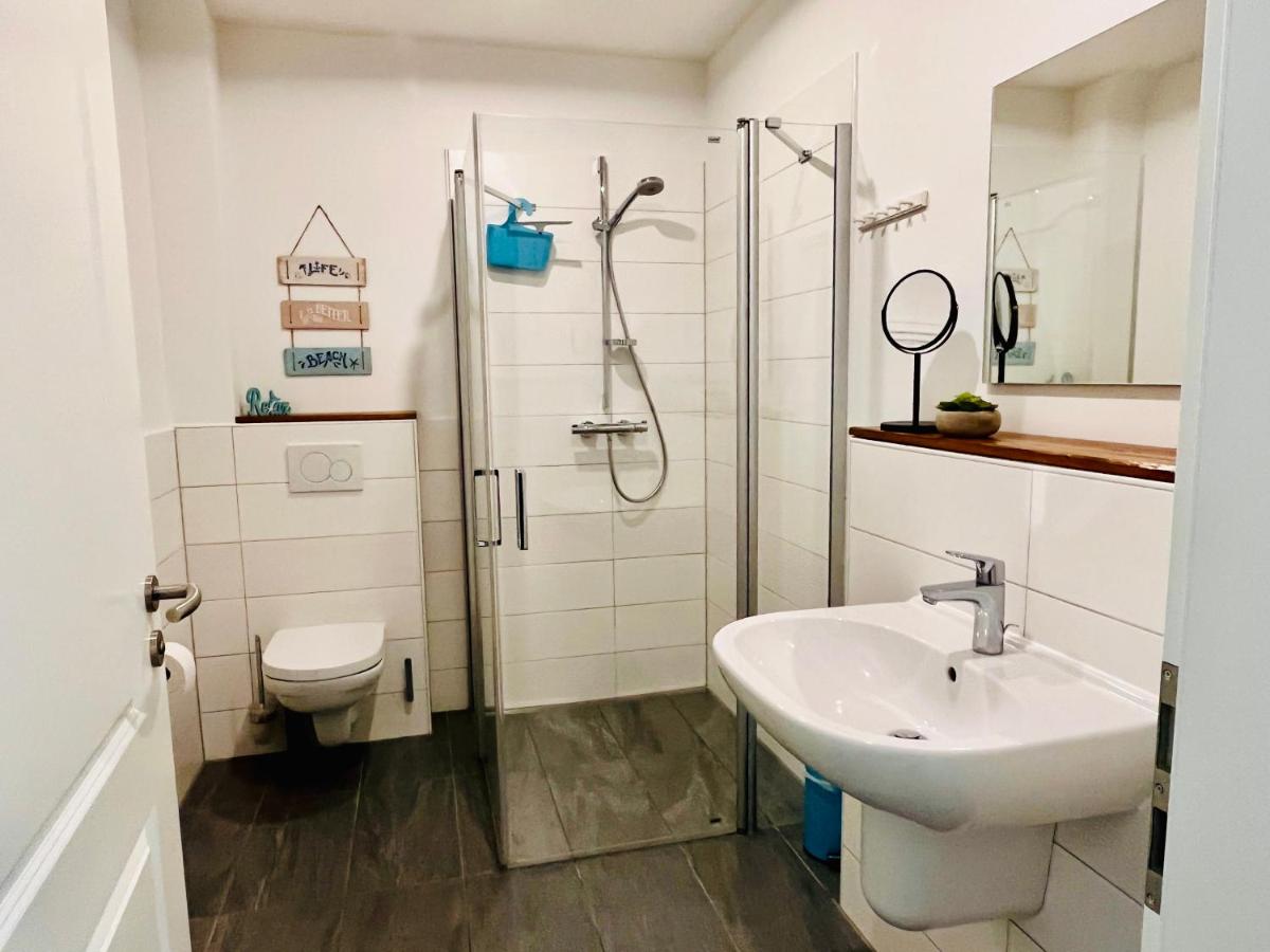 Beach54 Damp Wellness-Loft - Housity