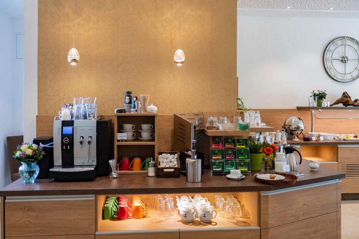 Landhotel Behre - Housity
