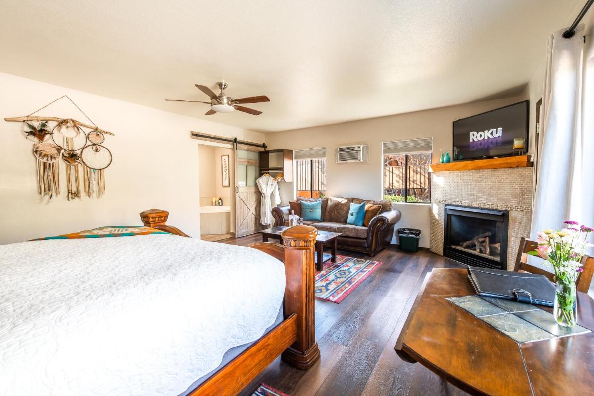 Whispering Creek Bed & Breakfast - Housity