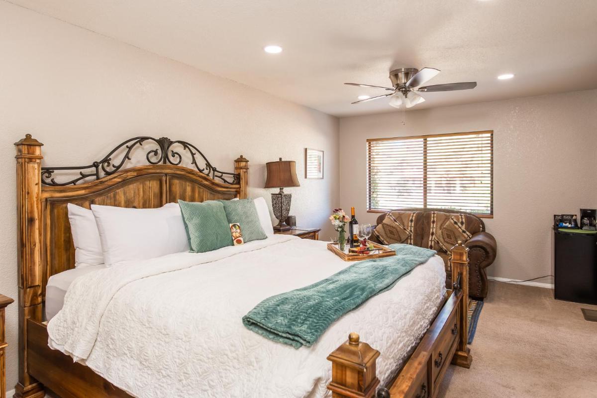 Whispering Creek Bed & Breakfast - Housity