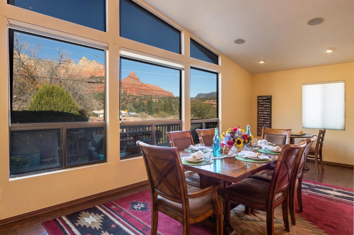 Whispering Creek Bed & Breakfast - Housity