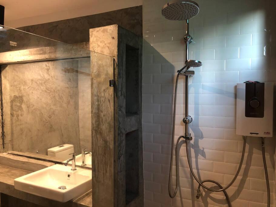 Suitetrails - Comfortable Studio Near The Beach - Macuco B