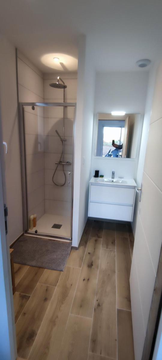 Chambre indépendante avec terrasse - Housity