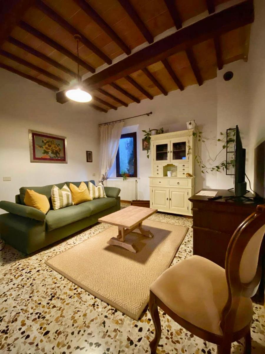 DIMORA DEL POGGIO - Charming Historic Centre - San Quirico d'Orcia - Housity
