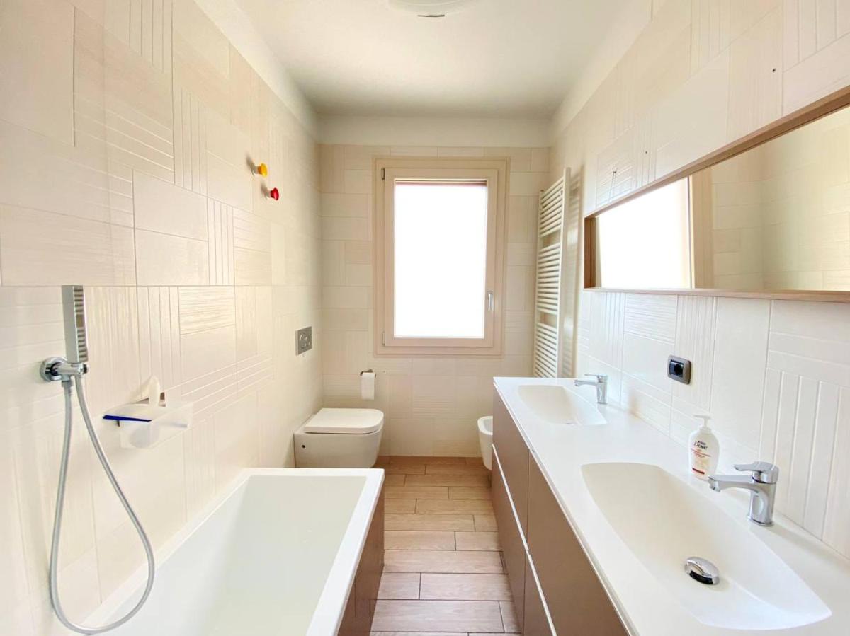 Trilogy HOUSE near VENICE, beaches and OUTLET - Housity
