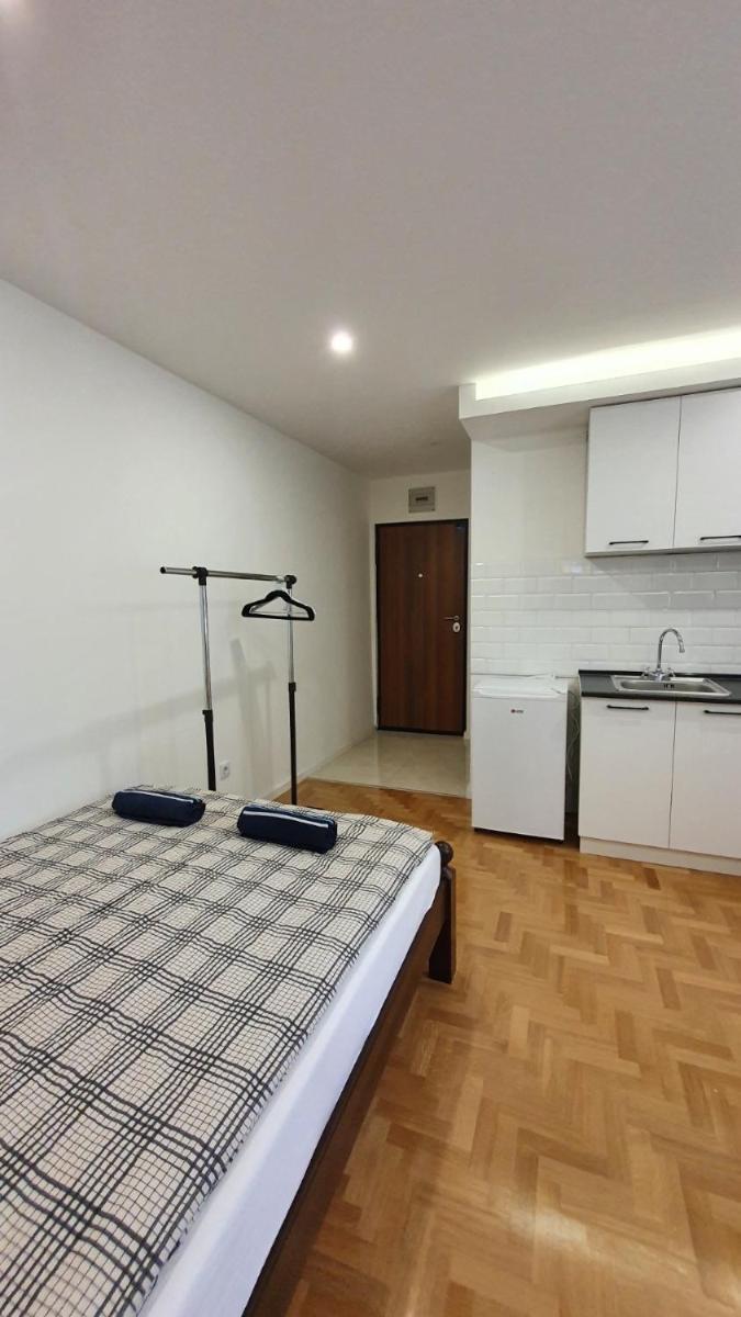 Bistrik Studio - Housity