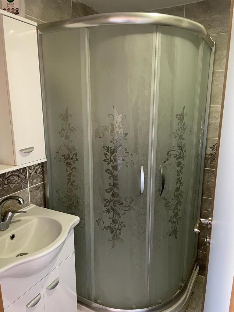 Çınarcık Yalova Three Bedrooms - Housity