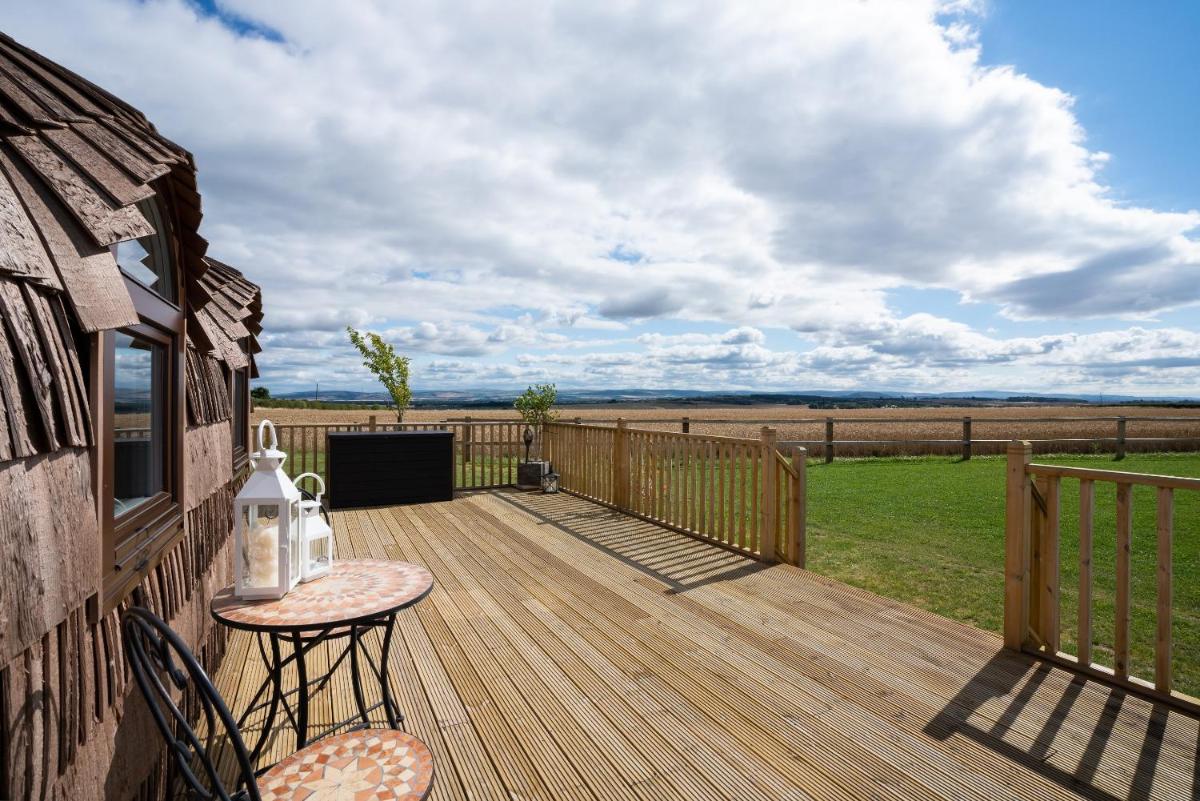 "Lammermuir" Rock & Castle Escapes - Housity