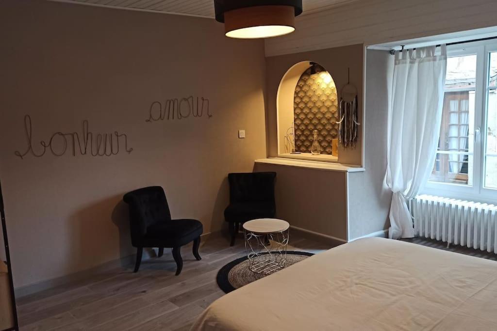 Suitetrails - Agréable maison au coeur d'un village classé