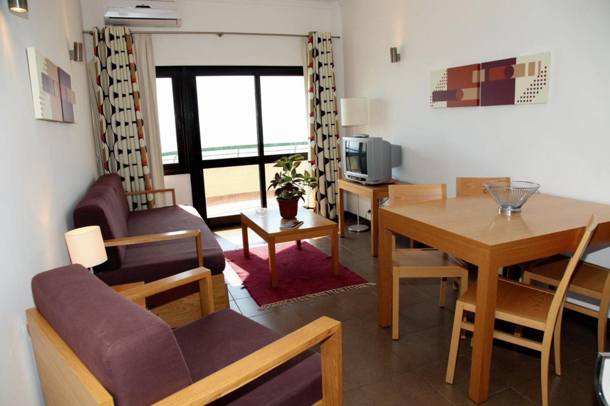 Apartamentos Guadiana - Housity