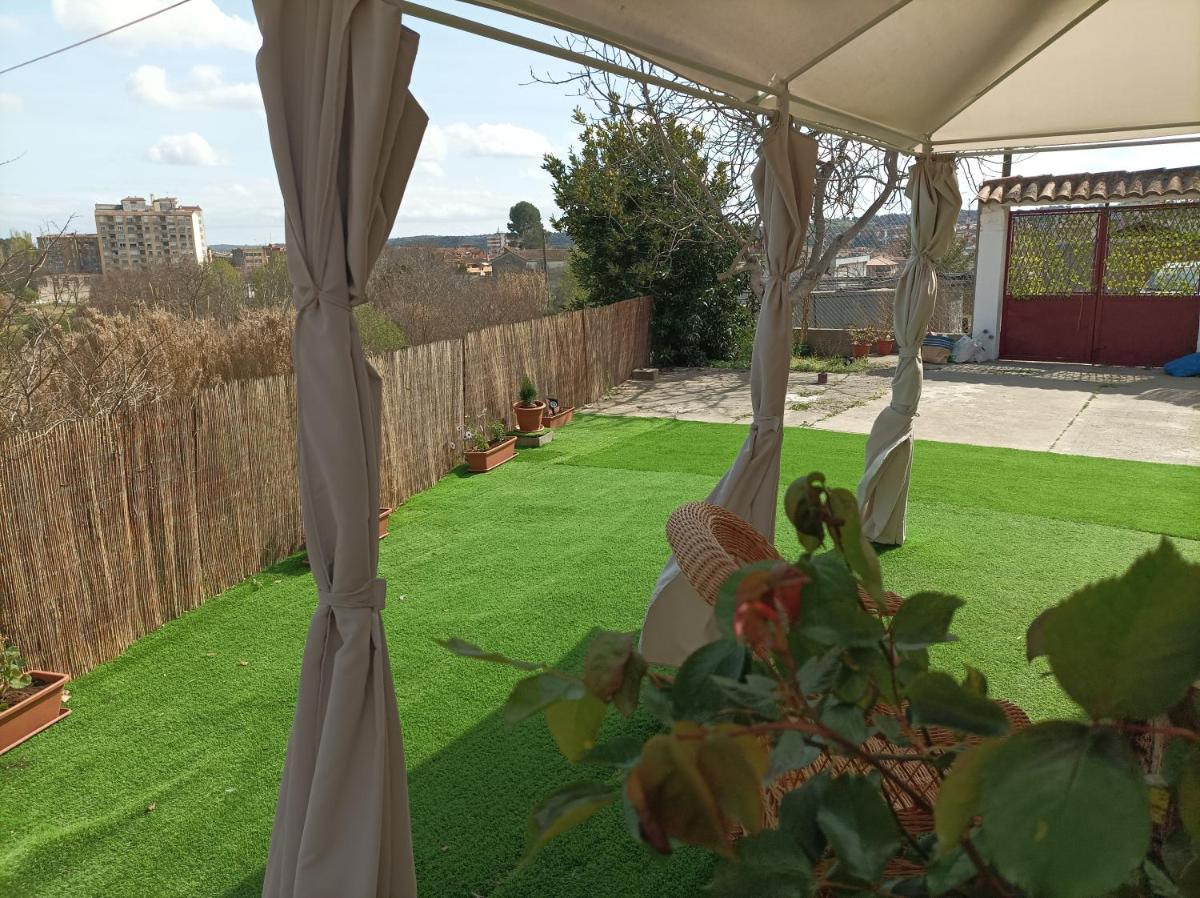 Coqueta y agradable casita muy cerquita del centro - Housity