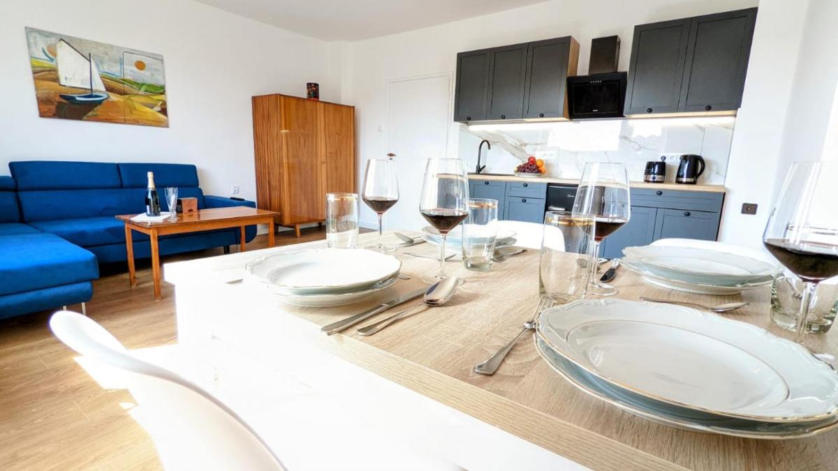 Słoneczna Przystań - Apartament - Housity
