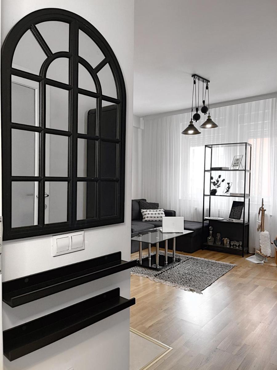 Suitetrails - Pristina City Apartment