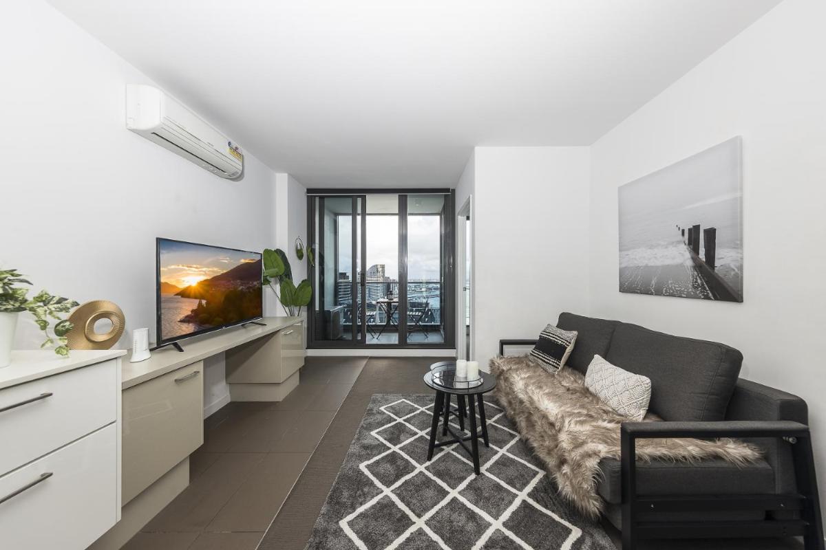 Suitetrails - Hudson Sea View Apartments Southern Cross Station CBD