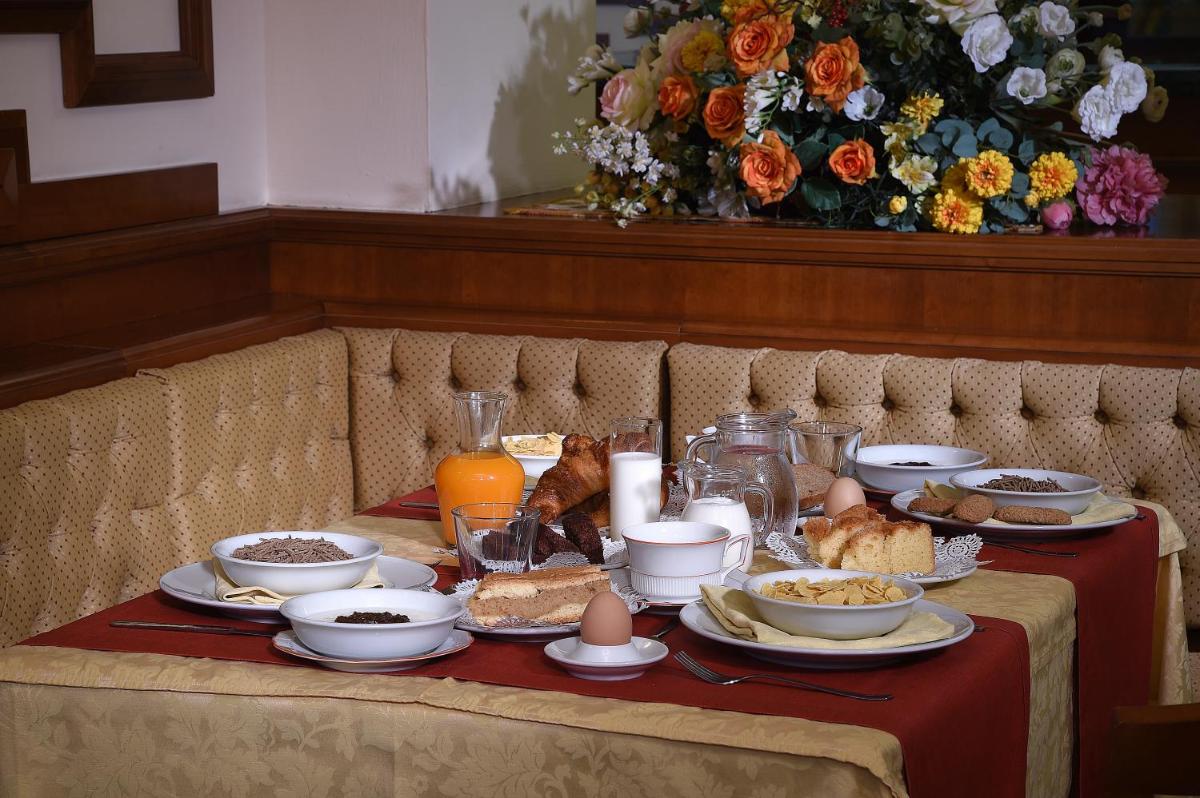 Hotel Acqui & Centro Benessere - Housity