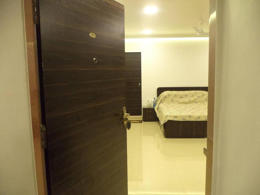 Lake View Villa 4Bhk Karjat - Housity