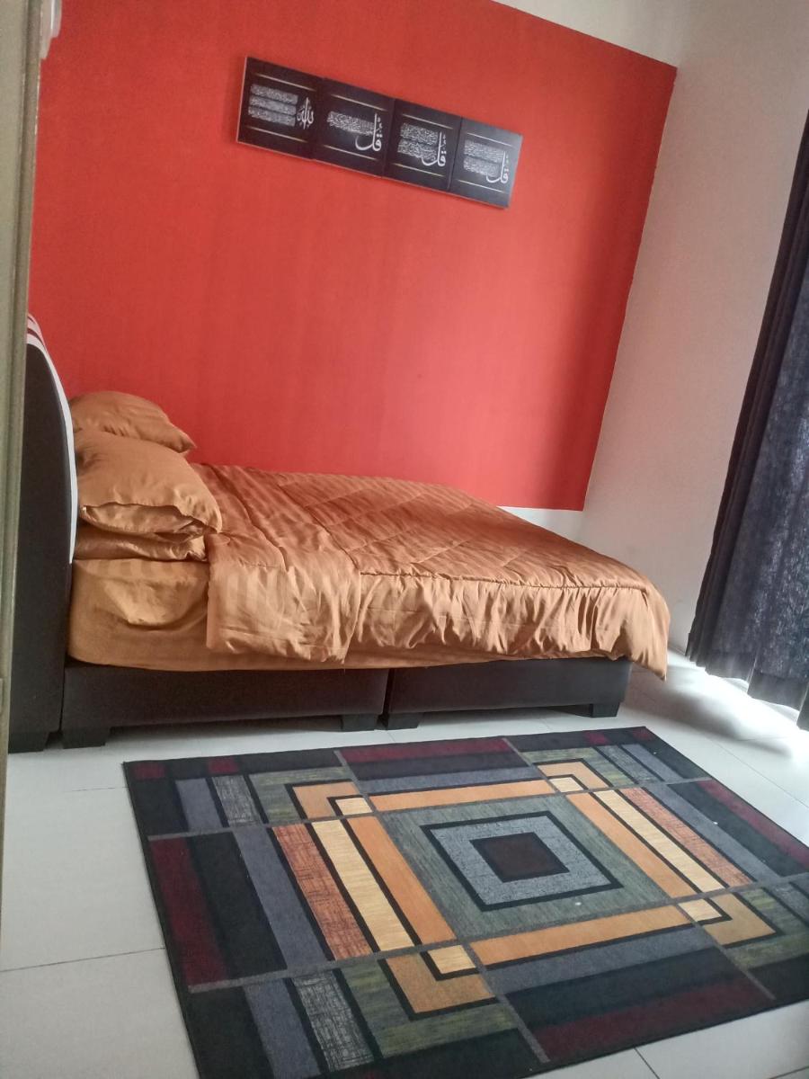 NAUFAL MUSLIM'S HOMESTAY - Housity