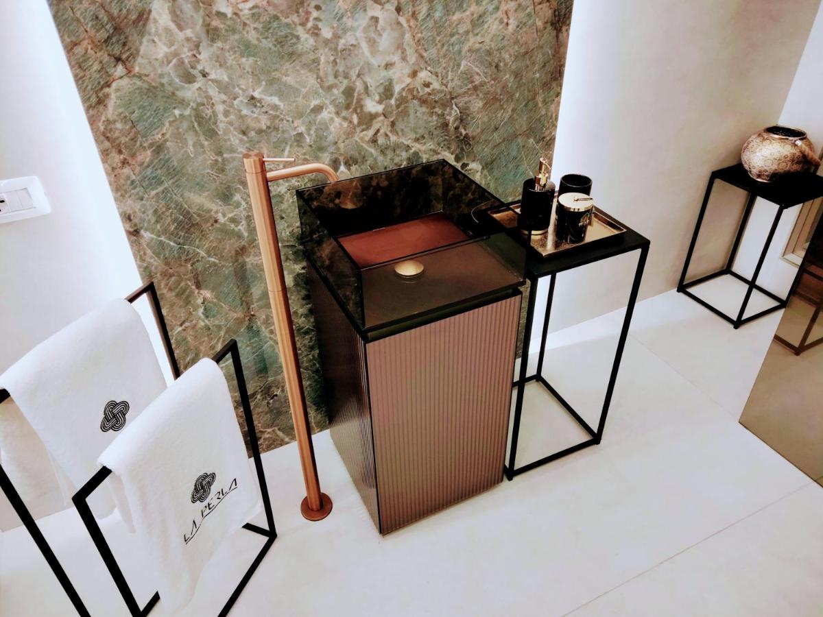 SUITE Corso Roma - Housity