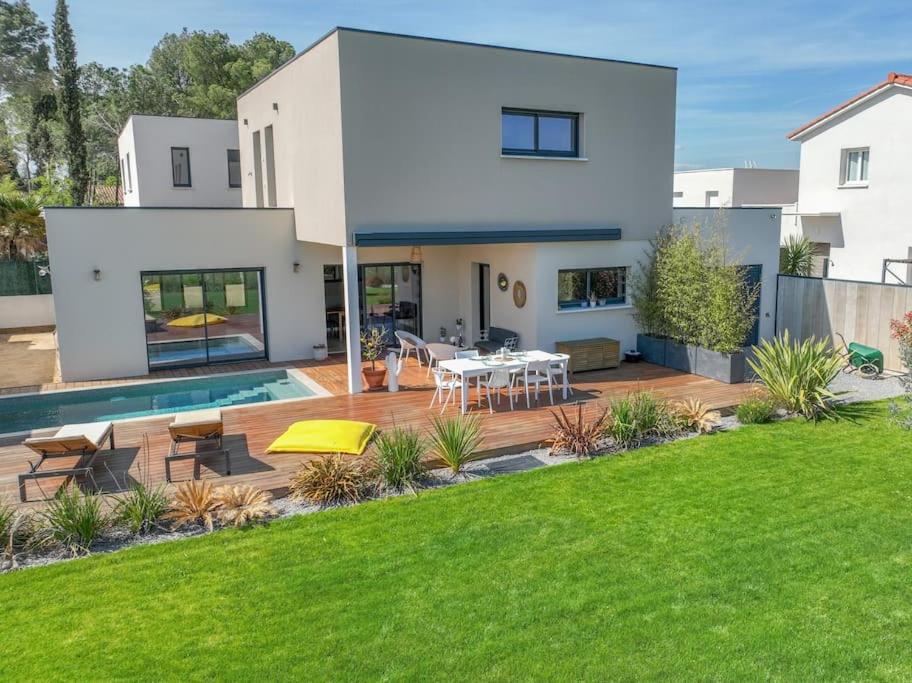 Villa Luxe&Nature, 10 mins de Montpellier, 6 personnes - Housity