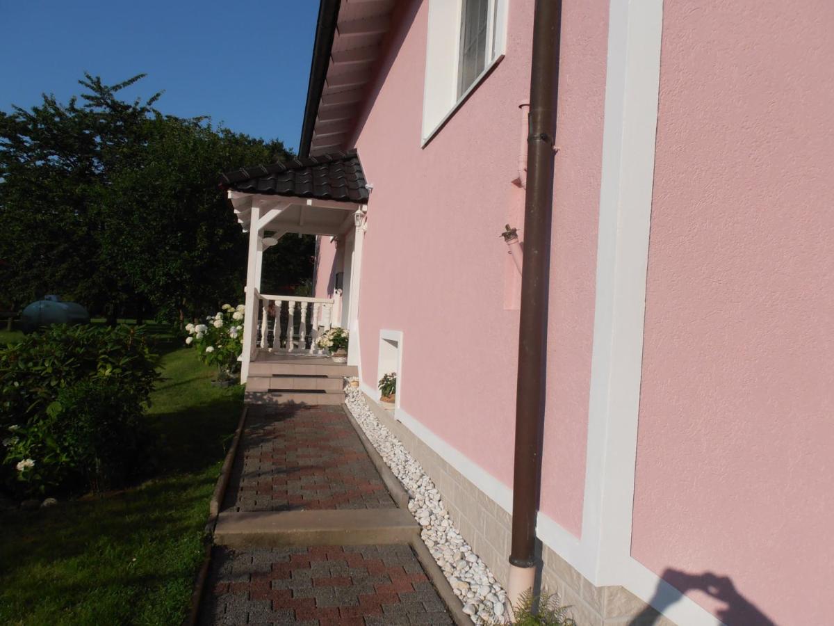 Schöne Moderne Wohnung - Housity
