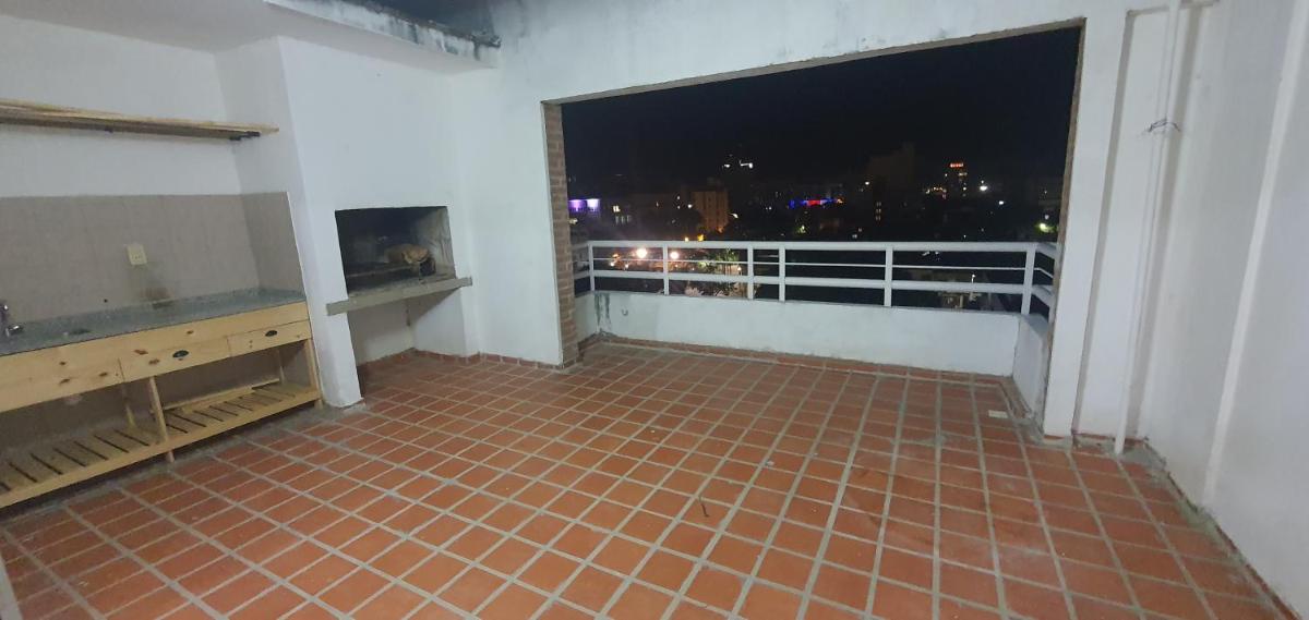 A7A - Apartamento de 2 dormitorios con Terraza y Asador - Housity