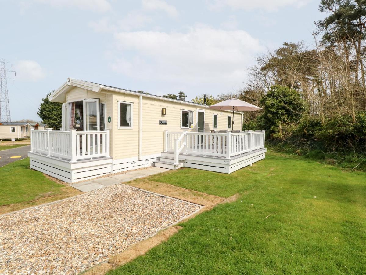 6, Foxburrow Hang - Housity