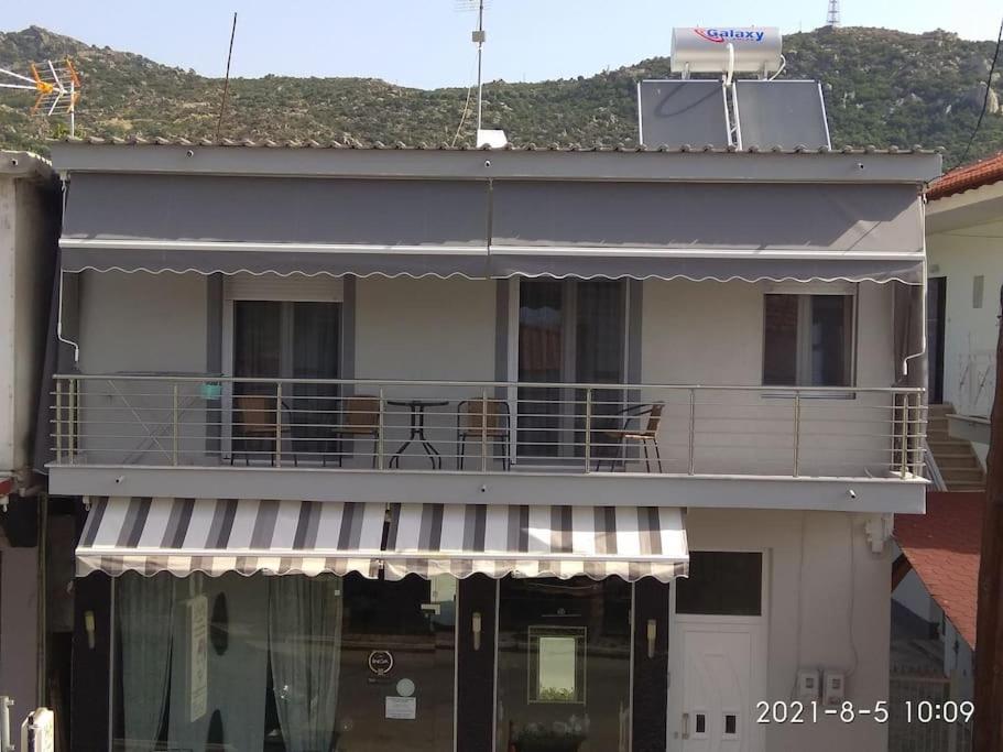ML Village House - Housity