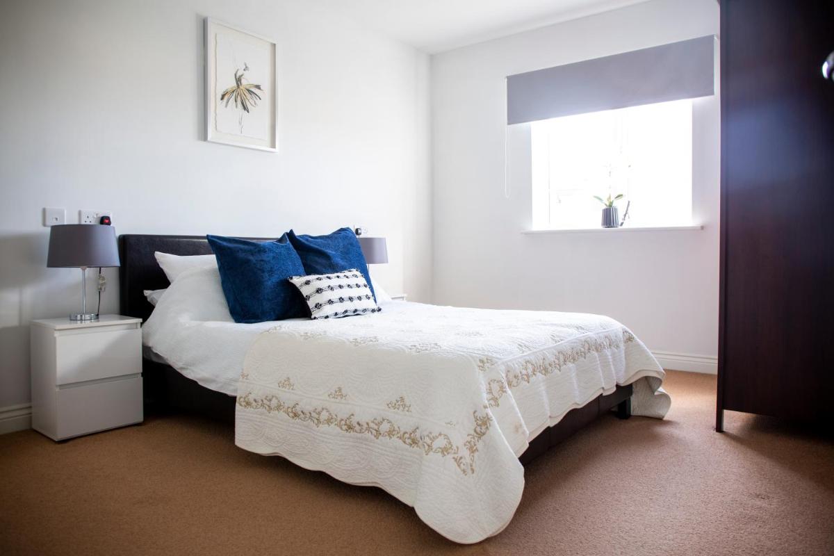 Superb Apartment in Stratford upon Avon with Free Parking & Wi-Fi - Housity