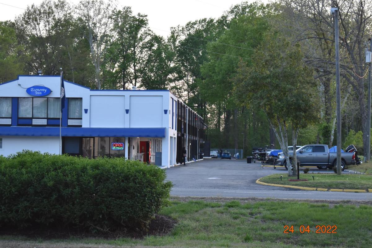 Economy Inn - Housity