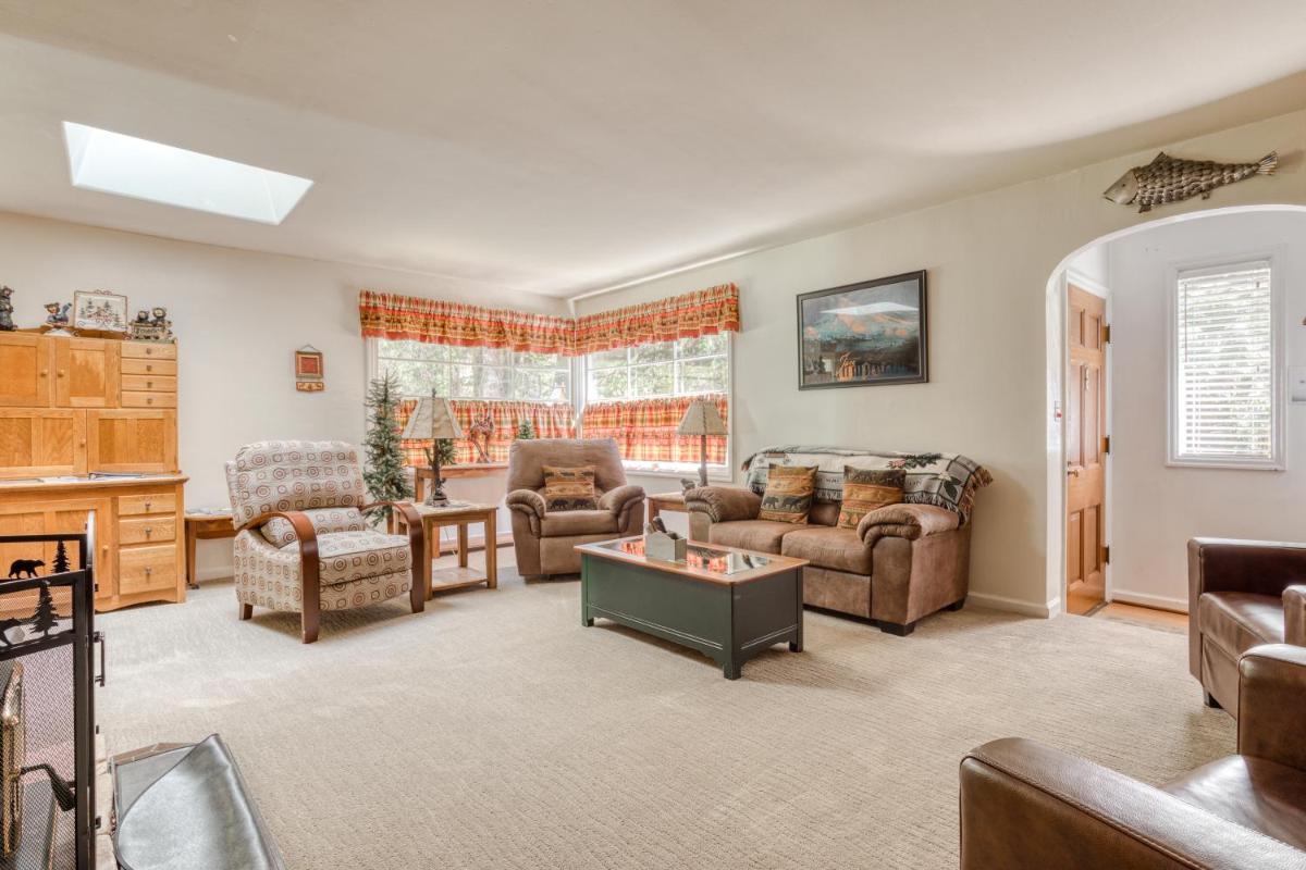 Barlow Creekside Lodge - Housity