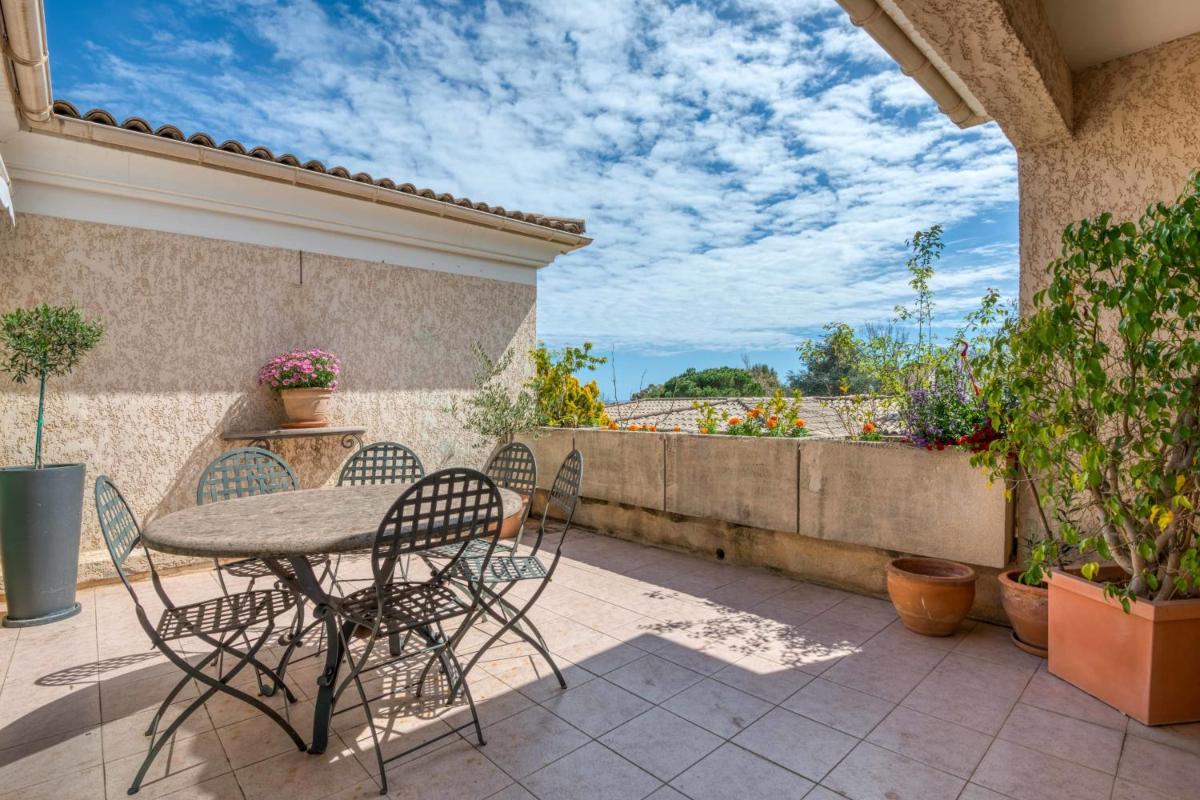 Sublime 117 M2 With Garden Terrace And Pool - Housity
