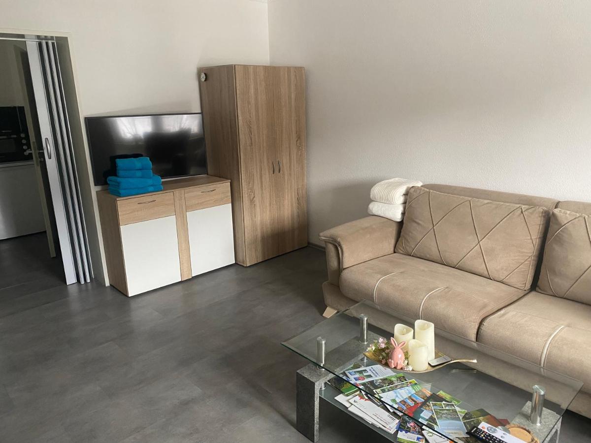 Hills Hut - Housity
