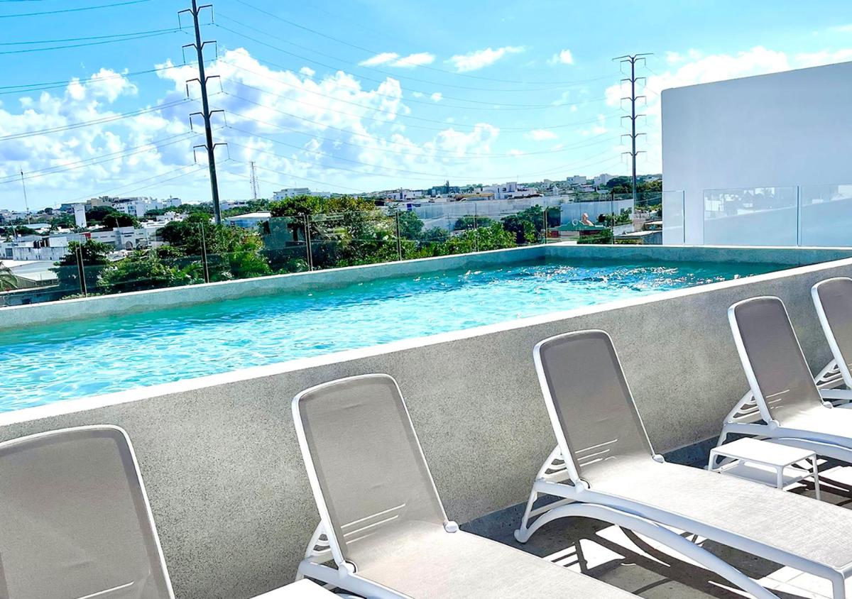 Spacious Condo, gym and rooftop pool C8 - Housity