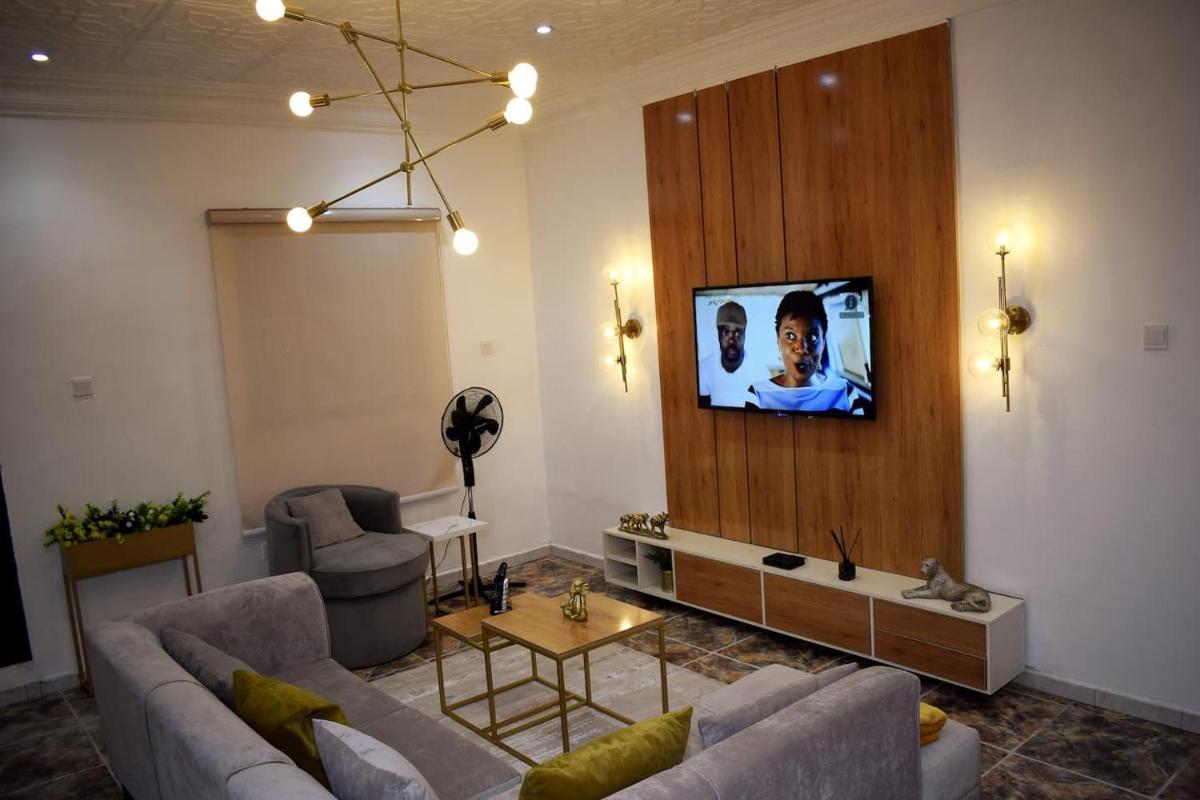 Suitetrails - Stunning 1-Bed Apartment in Lekki Phase 1