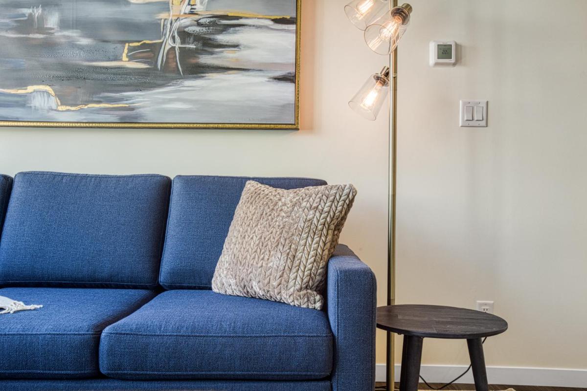 Remote work Oasis w/ Large Private Office & Island - Housity
