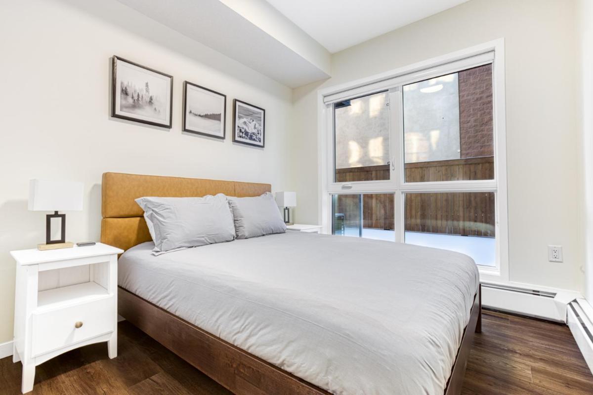 Posh Brand New Building w/Private office & Patio - Housity