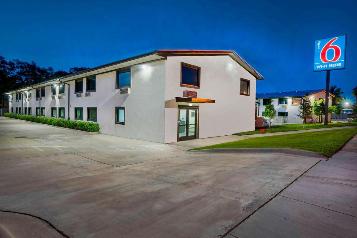 Motel 6-Fort Lauderdale, FL - Housity