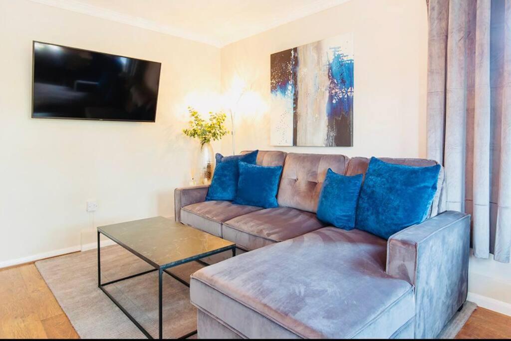 Lovely one bed apartment with free parking - Housity