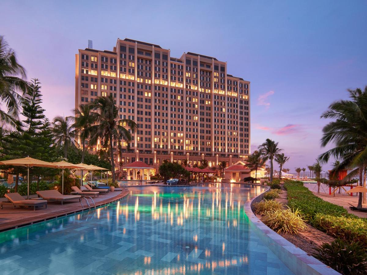 Holiday Inn Resort Ho Tram Beach by IHG - Housity